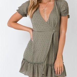 NWT MinkPink Olive Wrap Dress Size 2